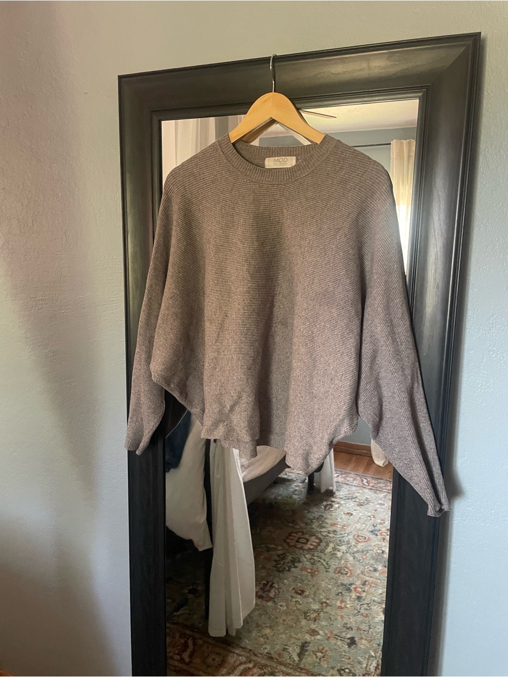 MOD On Trend Women’s Gray Ribbed Crewneck Sweater
